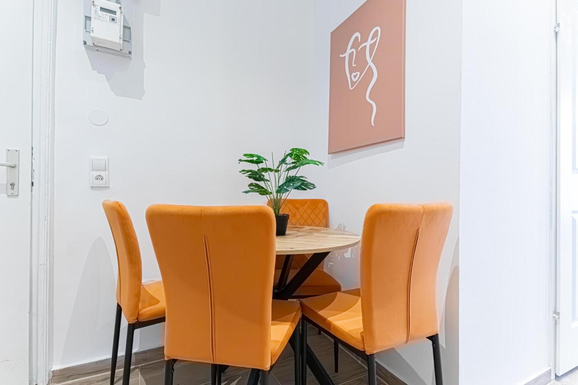 Cost Effective Life 1br In Classic Building Apartamento